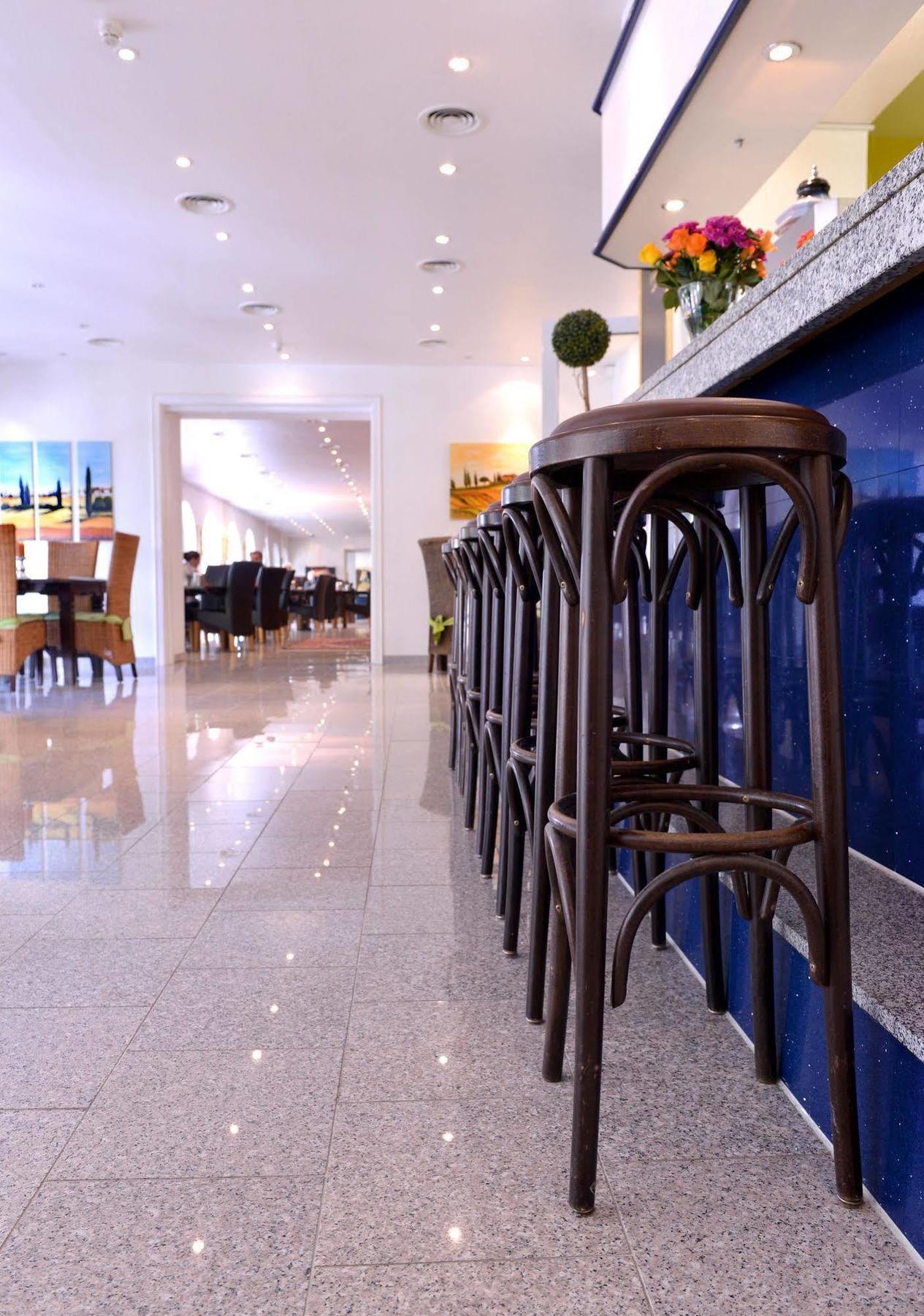 Alpha Hotel Garni Dietzenbach Exterior photo